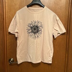 2 for 1 deal* Oversized fit beige with brown flower short sleeve tee size L